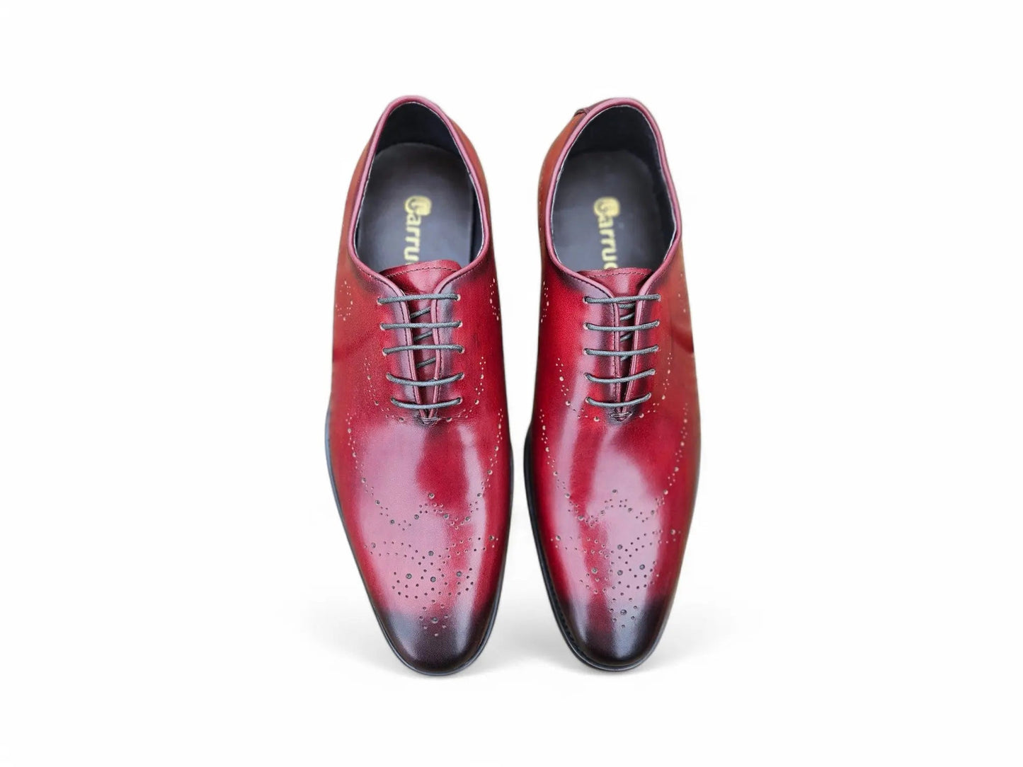 Carrucci Whole Cut Oxford with Medallions
