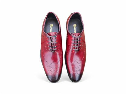 Carrucci Whole Cut Oxford with Medallions