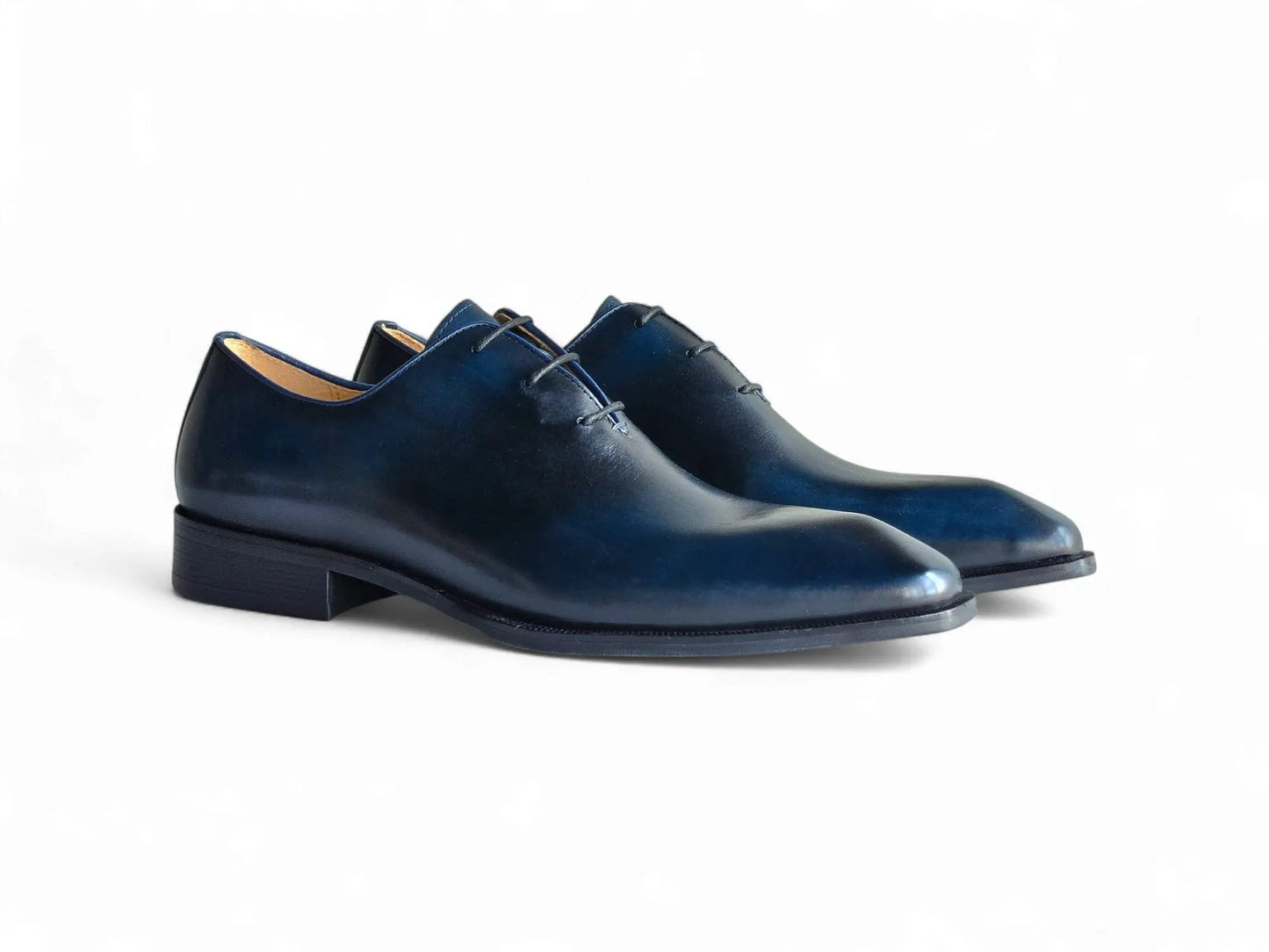 Carrucci Wholecut Oxford
