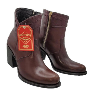 Botas Cortas de Piel de Borrego para Mujer en Horma Oval Color Vino