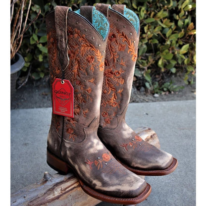 Botas de Cuero Lijado para Mujer en Horma Rodeo Color Tan Q3226231L - Image 2