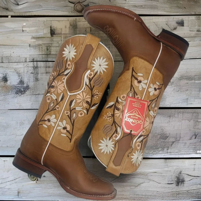 Botas de Cuero Volcano para Mujer en Horma Rodeo Color Miel - Image 4