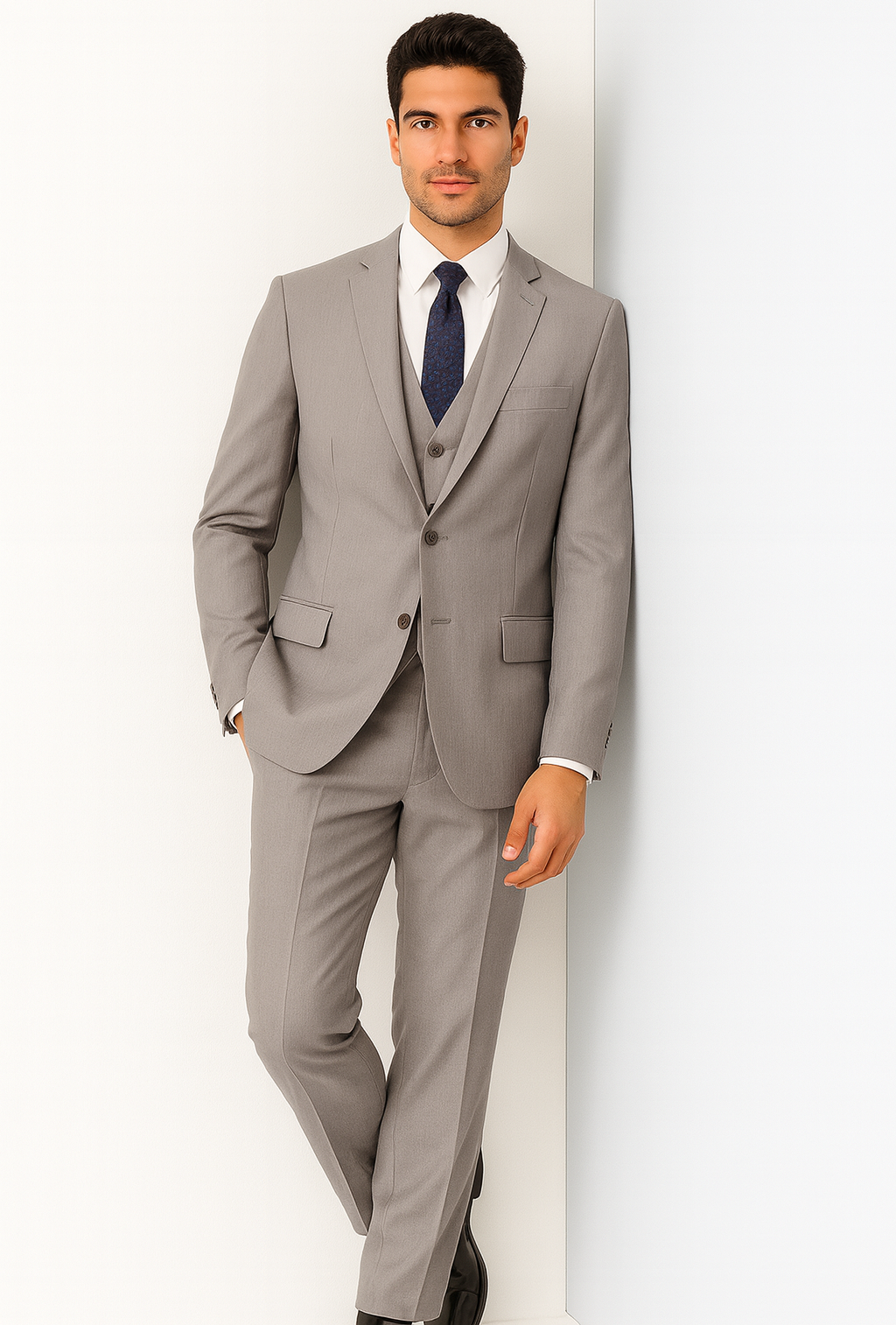 Brand: Caravelli Collezione Suit - Caravelli Suit - Caravelli italy Caravelli Men's 2 Button Light Grey  Modern Fit Suits - Image 6