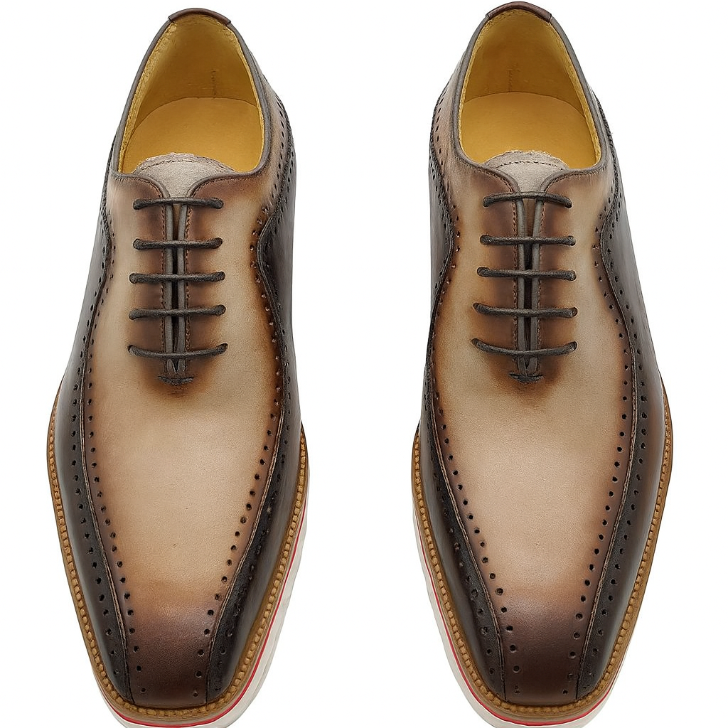 Carrucci Stylish Two-Tone Brogue Oxford