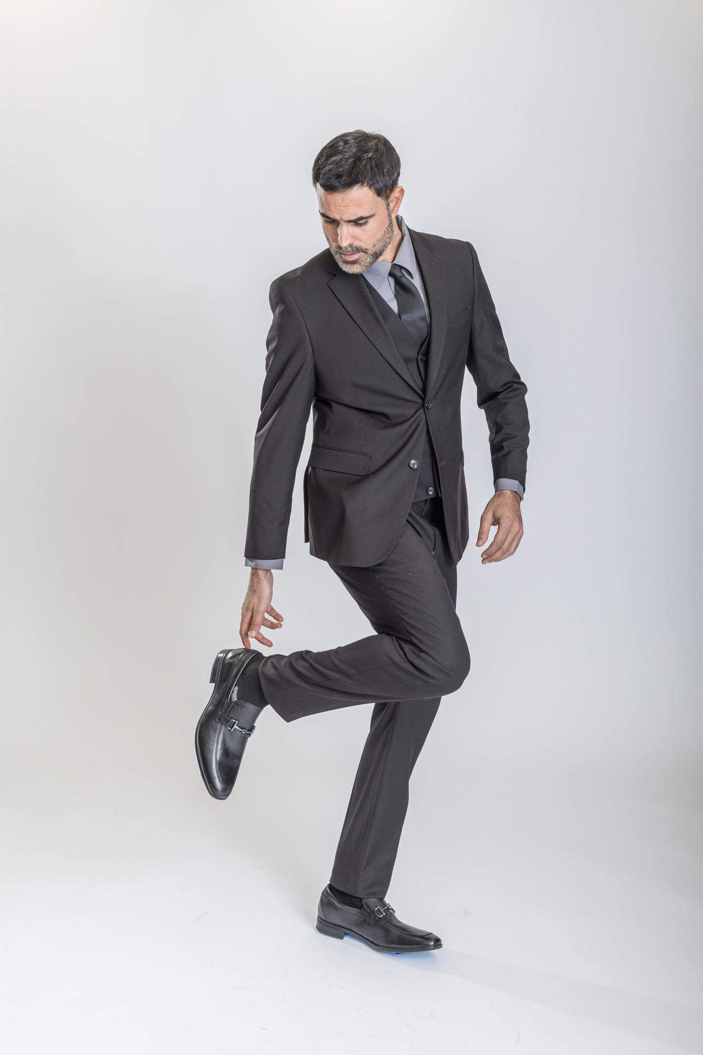 Caravelli Suit - Designer Caravelli Jacket and Pants in Color Solid Black Modern Fit
