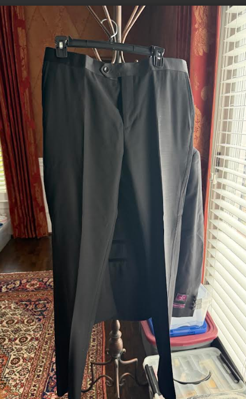 Tiglio Men’s Black Peak Lapel 2-Piece Suit – Classic Wedding, Business and Formal Suit