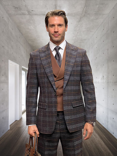 Men’s Statement Suits – Bold Colors and Unique Patterns to Stand Out