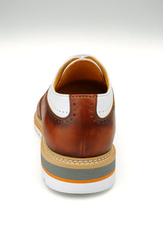 Carrucci Stylish Two-Tone Brogue Oxford