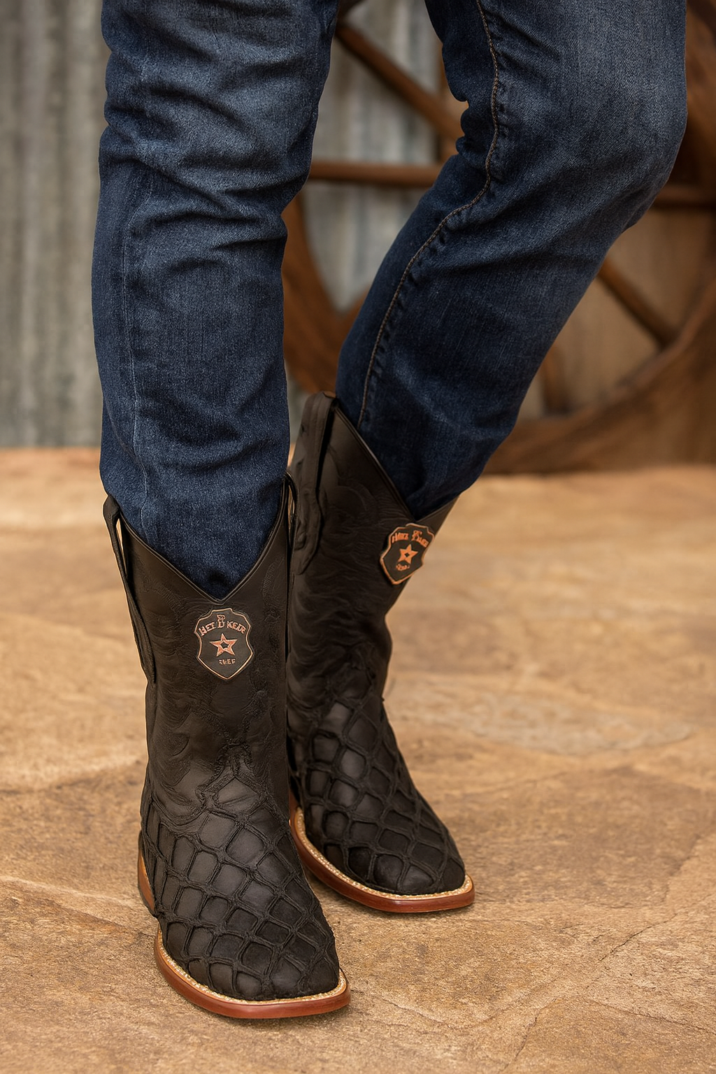 Los Altos Men's Black Matte Pirarucu Wide Square Toe Boot - Image 8