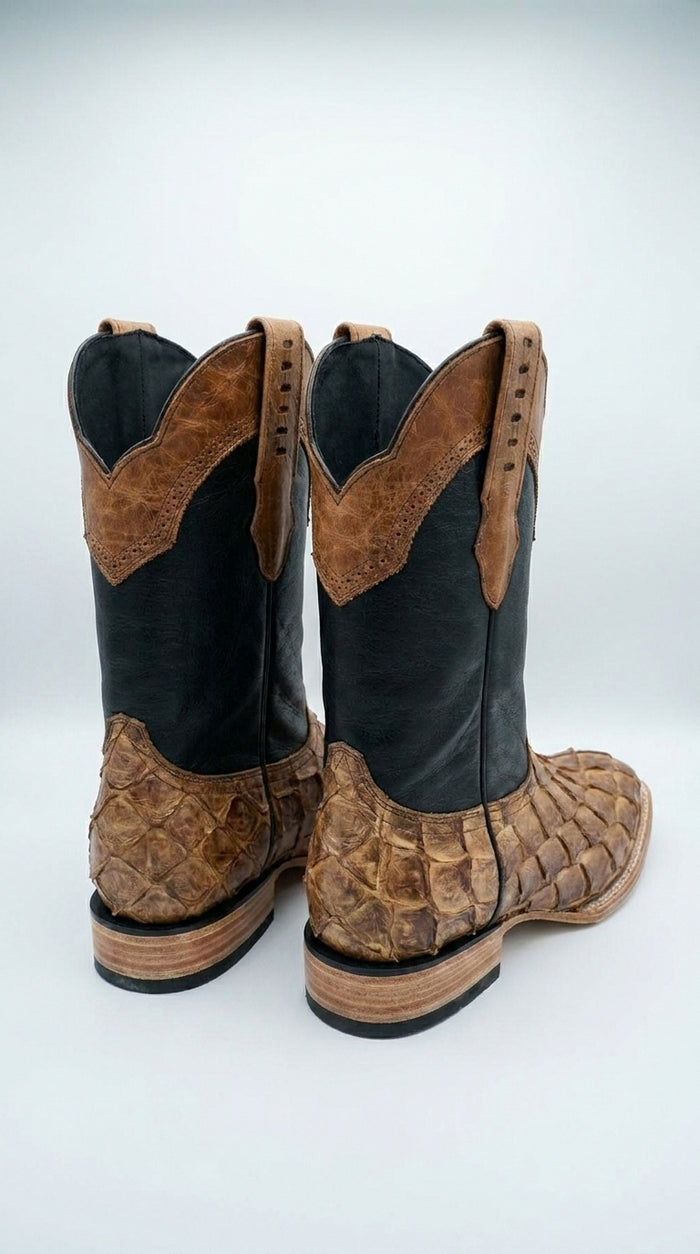Men’s Arena Pirarucu Fish Skin Rodeo Toe Cowboy Boots, Exotic Western Dress Boots