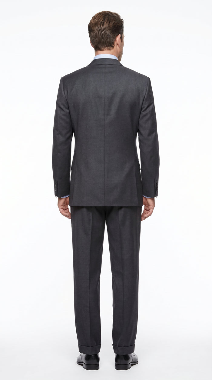 Men’s Dark Grey Double-Breasted Wool Suit – Peak Lapel, Side Vent & Pleated Pants Formal Suit