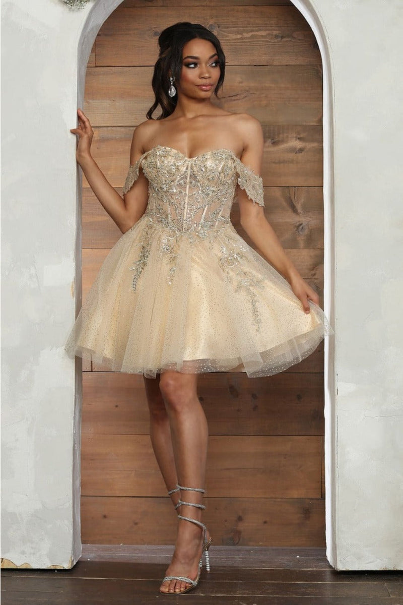 Quince Dama Dresses