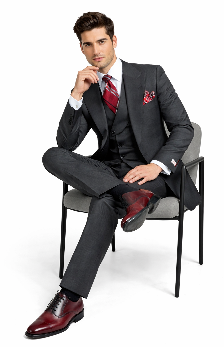 Plus Size Men’s Suits – Big and Tall with Peak Lapel, Ticket Pocket & Tailored Fit