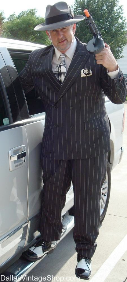 Mens Black Pinstripe AI Capone Suit – Vintage 1920s Gangster Style Two Piece Formal Suit