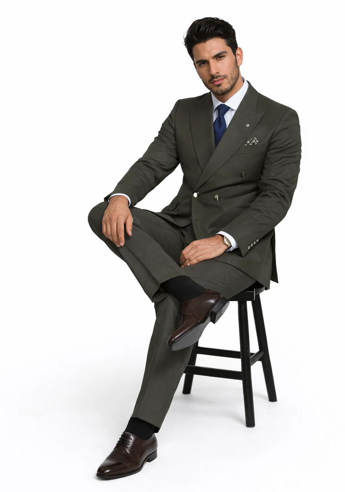 Men'S Olive Green Double Breasted Suits Side Vented Peak Lapel Suit - 6 On 3 Buttons Unique Style With Pleated Pants