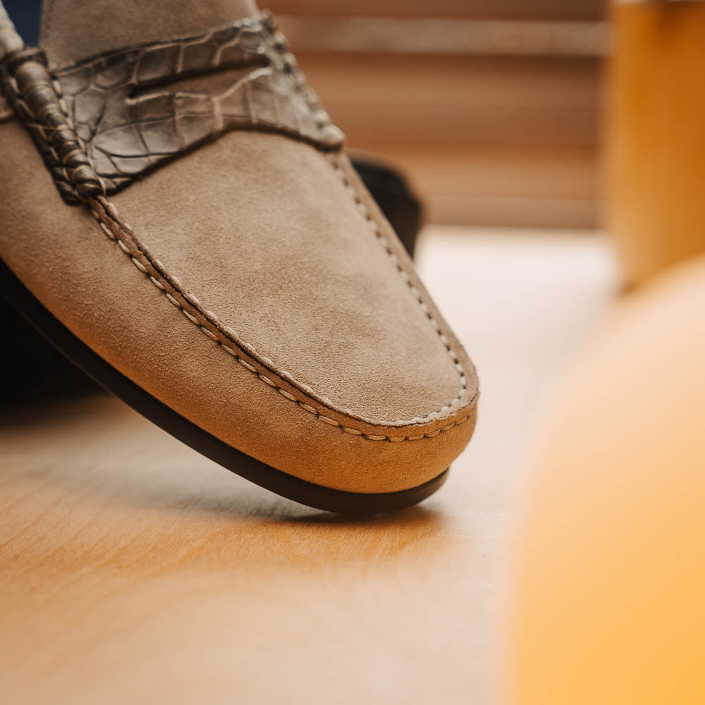 Zelli Monza Suede and Genuine Crocodile Driving Loafers in Sand