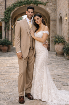 New Men'S Peak Lapel Pinstripe Stripe Suits Vested In Tan ~ Beige Pleated Pants - Three Piece Suit