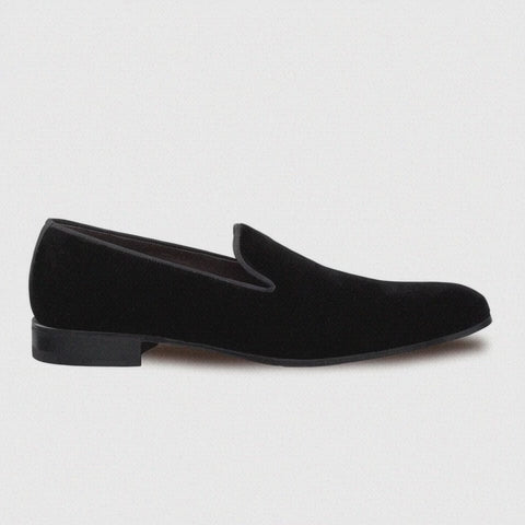 Elegant Velvet Loafer_simple
