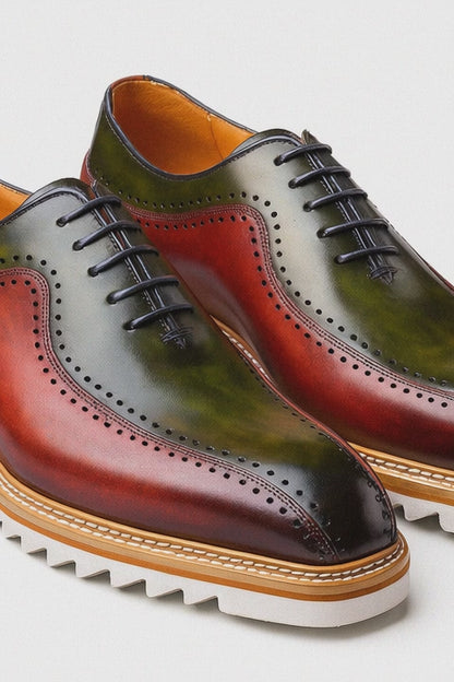 Carrucci Stylish Two-Tone Brogue Oxford