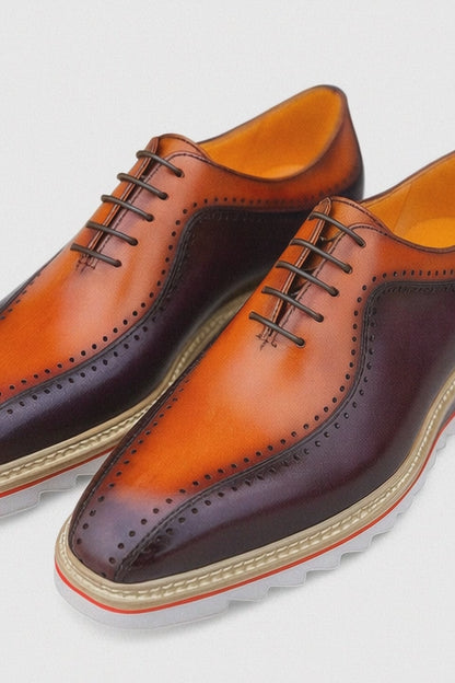 Carrucci Stylish Two-Tone Brogue Oxford
