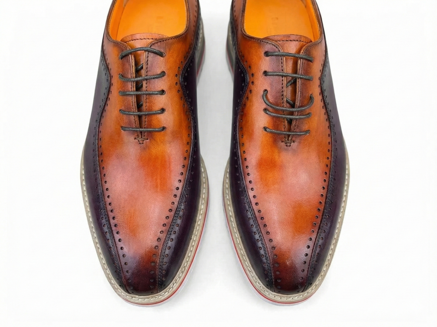 Carrucci Stylish Two-Tone Brogue Oxford