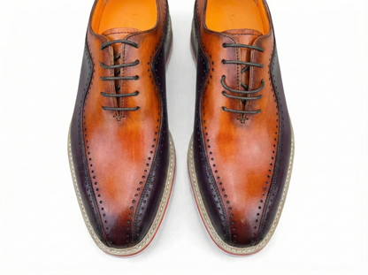 Carrucci Stylish Two-Tone Brogue Oxford