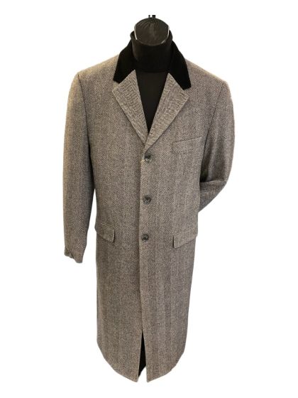 Men’s Camel Chesterfield Overcoat with Brown Velvet Collar, Full Length Cashmere Style Dress Coat