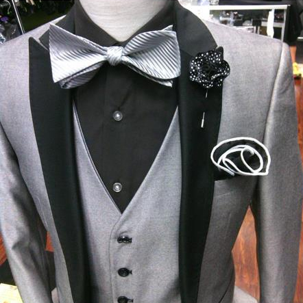 Men's Silver Gray ~ Grey & Black Lapel Peak Lapel Sharkskin Fabric Two Toned Suit - Mens Grey And Black Tuxedo Wedding - Charcoal Grey Tuxedo