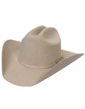  Blanco western style hat that sports a classic white tone 